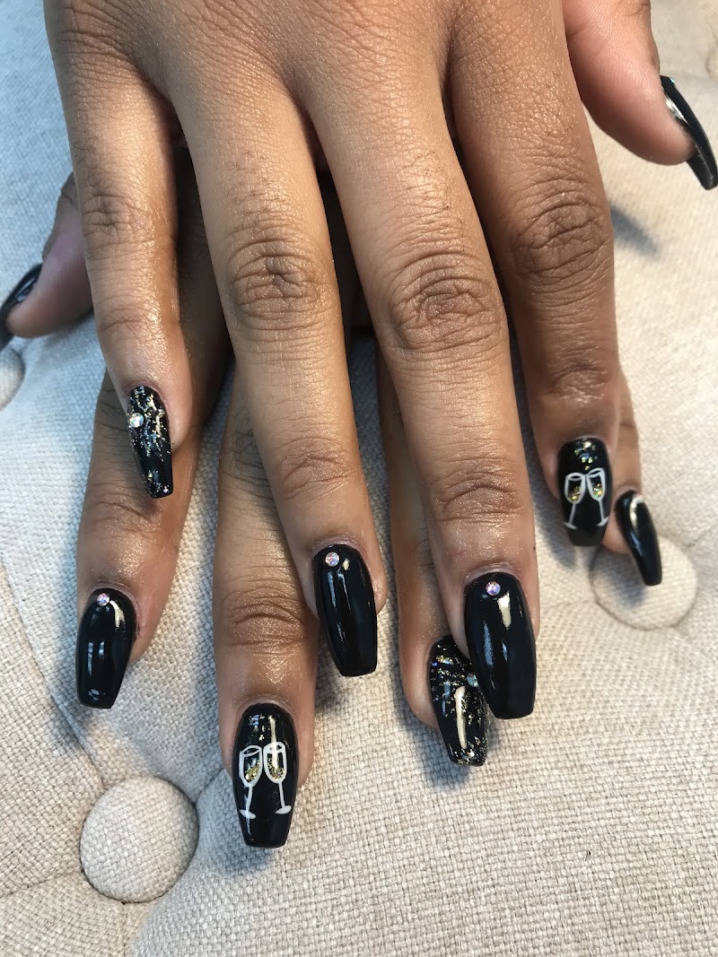 Majestic Glamour Nails & SPA, nail salon in Pottstown, PA, photo 1 of 10